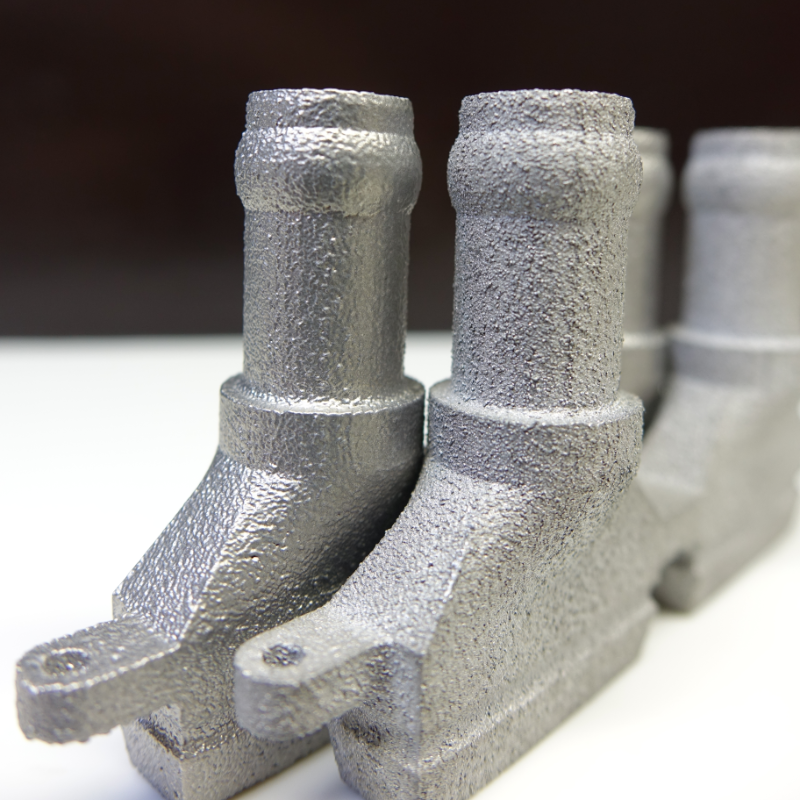 Nachbearbeitung von Metall 3D-Druck von H2O Blast Nassstrahlen Nassgestrahlte Aluminium 3D-Druck Bauteile für ein glattes Oberflächenfinish.