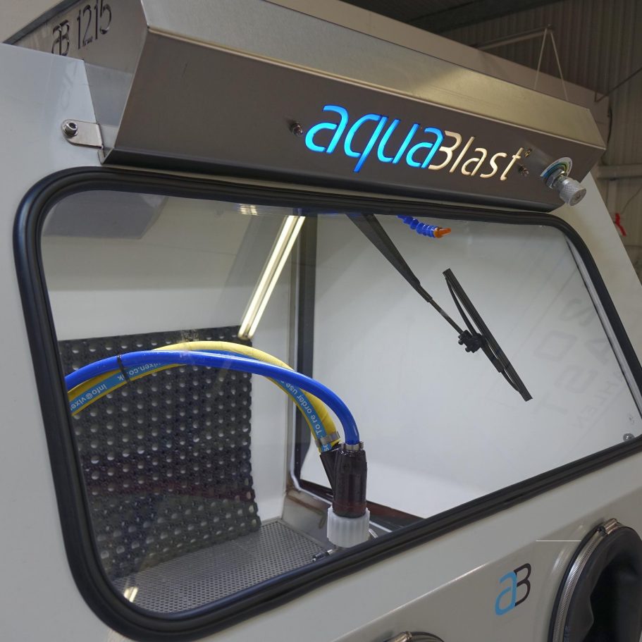 Aquablast Maschine von H2O Blast Nassstrahlen Die Vixen 1215, unsere Maschine für Nassstrahlen.